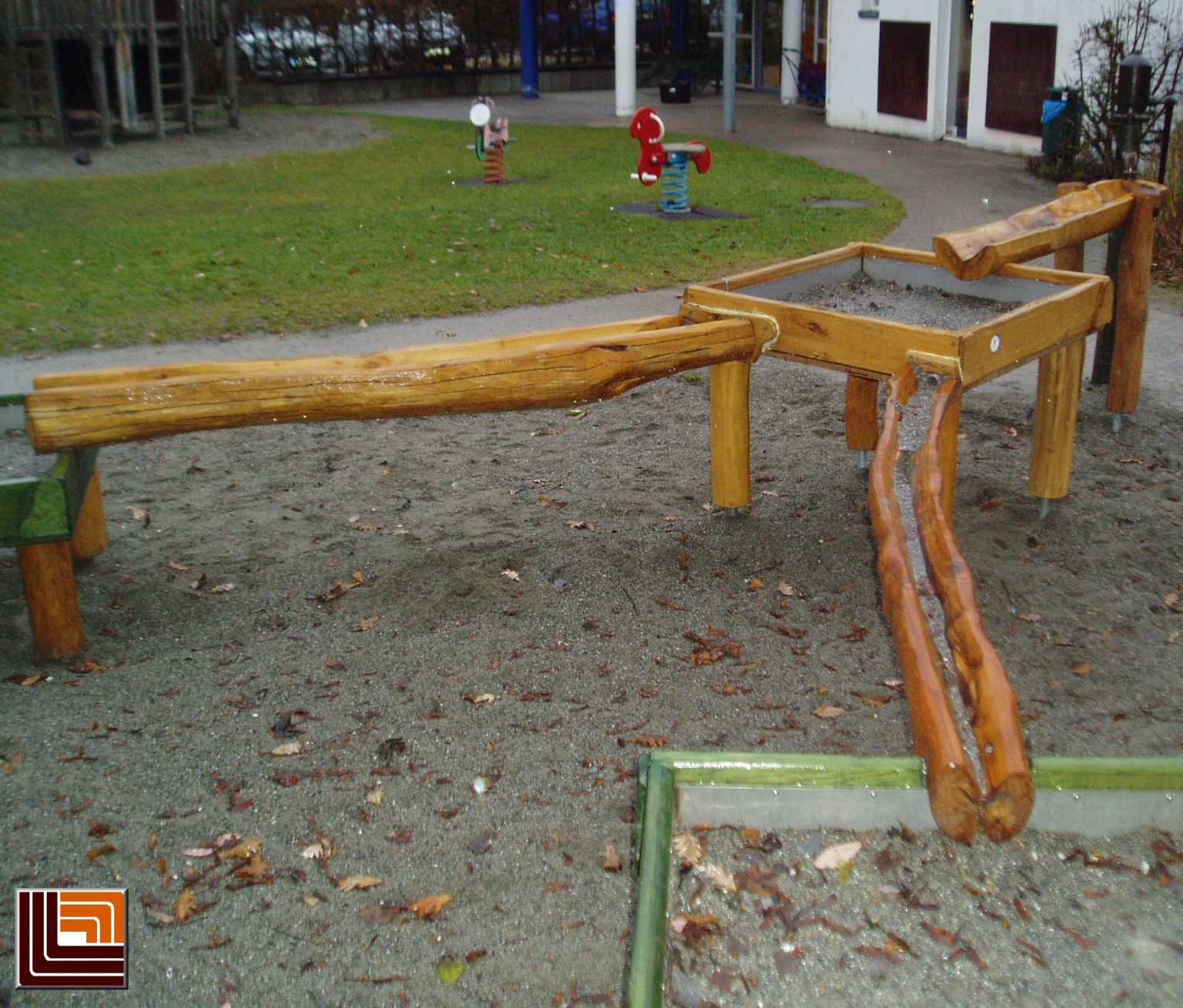 Wasserspielanlage Matschanlage Bad Waldsee mit Wasserpumpe und